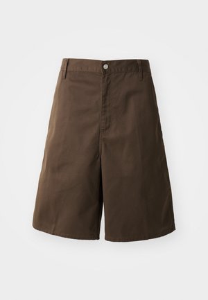 Pantaloni corti in cotone marrone con vestibilità dritta, dotati di chiusura con bottone, passanti per la cintura e senza motivi o dettagli visibili.