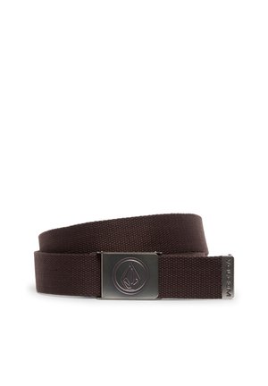 Ceinture en tissu marron foncé avec une boucle en métal présentant un logo géométrique gravé et une pointe en métal estampillée du nom de la marque Volcom.