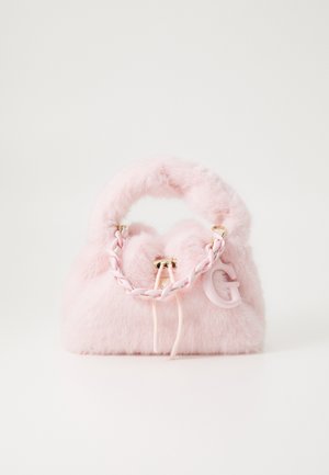 Faux-Fur-Handtasche in Hellrosa mit plüschiger Textur, geflochtenem Kettenhenkel, goldfarbenen Hardware und abnehmbarem Buchstaben-Akzent "G".