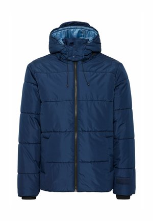 Giacca a vento blu navy con cappuccio, caratterizzata da cuciture orizzontali, zip frontale, collo con cordino e polsini elasticizzati. Interno foderato visibile.