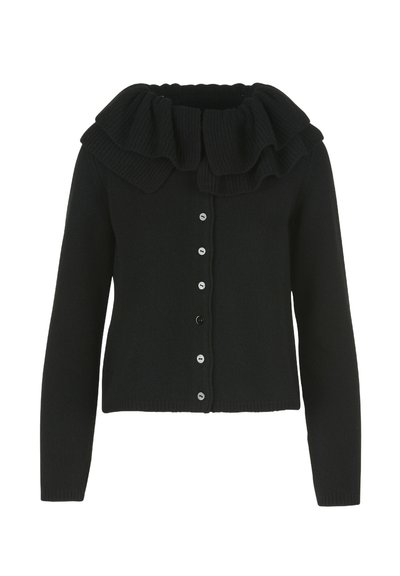 Schwarze gestrickte Strickjacke mit Rüschensaumkragen, langen Ärmeln und einer durchgehenden Knopfleiste mit silberfarbigen Knöpfen.