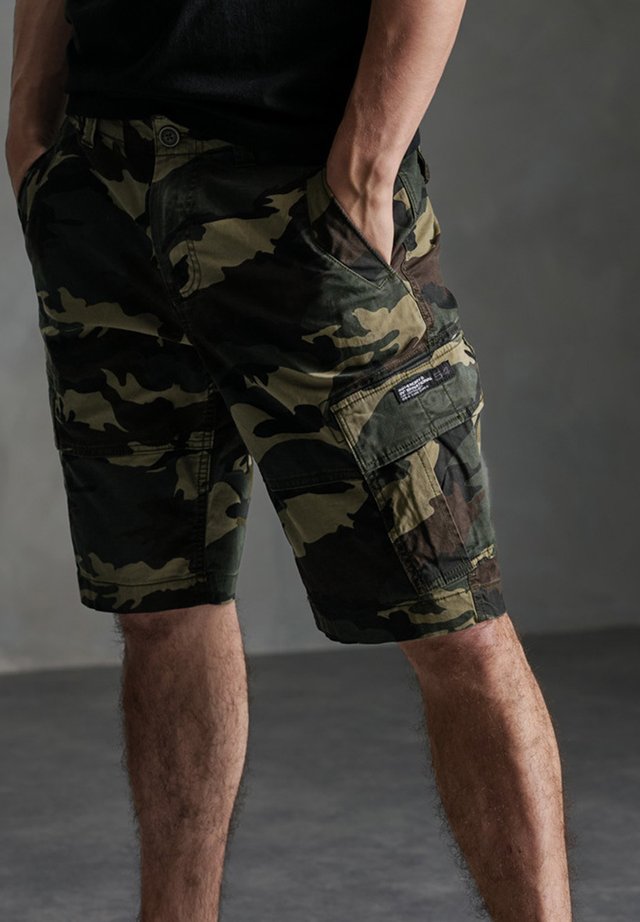 Shortsit - army camo