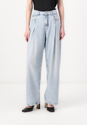SLOUCHY PLEAT - Wide Leg - light/pastel blue