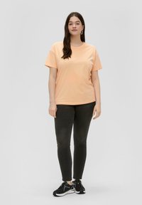 QS T-shirt print - pfirsich