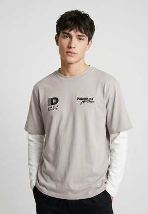 Sublevel, SUBLEVEL LANGARMSHIRT LAYER-LOOK - Langarmshirt - beige