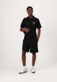 Jack & Jones - JJSIMON 2 PACK - Polo shirt - black/chambray blue Thumbnail Image 1