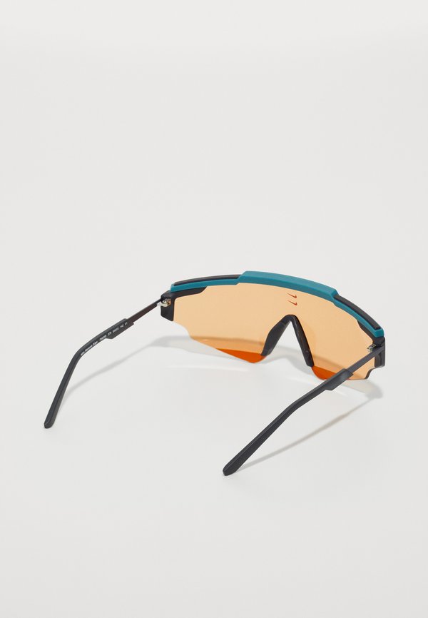 MARQUEE EDGE UNISEX - Sunglasses3