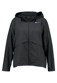 Chaqueta ligera negra con cremallera frontal, cintura ajustable con cordón y capucha. Presenta un logo reflectante en la parte superior izquierda.