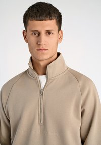 Lindbergh Felpa - dk sand mel