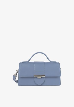 Borsa a tracolla in pelle di colore blu chiaro con un design strutturato, manico superiore e tracolla removibile. Presenta una chiusura a patta e hardware in acciaio inox.