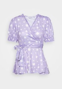 Top envolvente roxo feito de tecido macio, com mangas curtas bufantes, apresentando um padrão de margaridas brancas e um detalhe amarado na cintura.