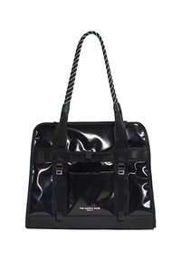 Borsa tote rettangolare nera e lucida con tasca frontale, doppie tracolle verticali e manici a spalla intrecciati in bianco e nero.