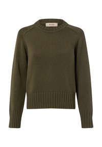 Olijfgroene gebreide trui met een ronde hals, geribbelde manchetten en zoom; heeft een gestructureerd patroon en een ontspannen pasvorm. Merkentag zichtbaar.