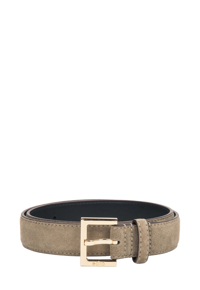 Suède riem in licht taupe met een gouden metalen gesp. Beschikt over een gladde binnenkant en gestikte randen voor duurzaamheid.