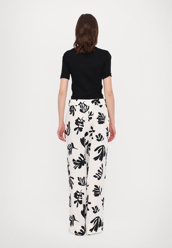 ANTIOPE - Trousers - bianco4