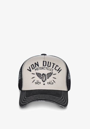 Casquette de camionneur avec un devant beige, des côtés en mesh noirs et une visière courbée. L'avant affiche "Von Dutch Motorcycles" avec des détails graphiques et un logo.