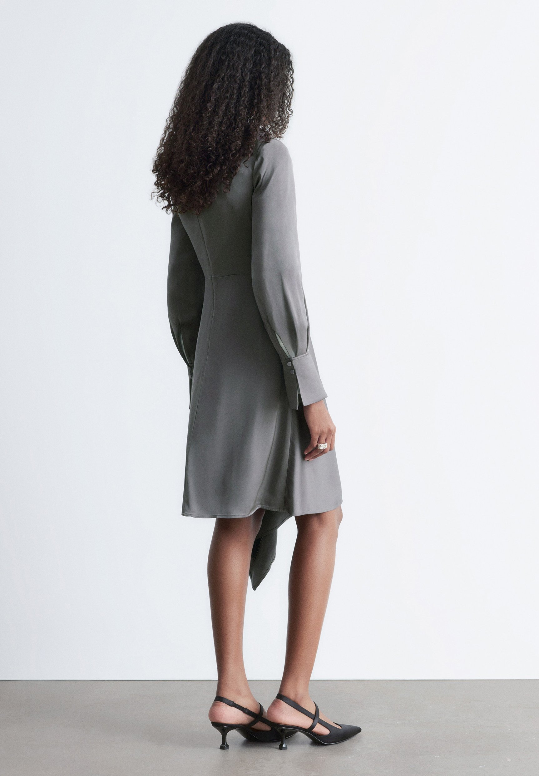 & OTHER STORIES ASYMMETRIC LONG-SLEEVE MINI - Day dress - grey
