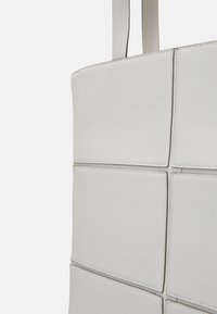 Esprit HANDBAG - Cabas - ice