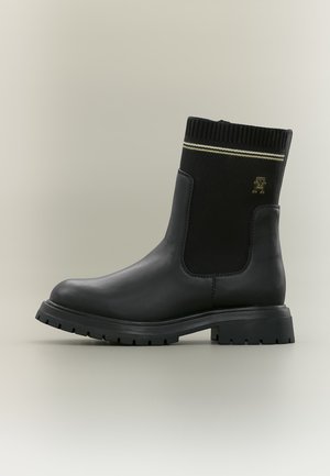 Tommy Hilfiger, ASHLYN UNISEX - Ботуши - black