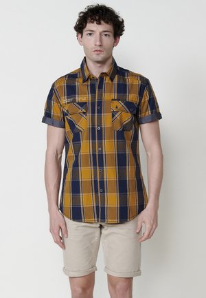 SHORT-SLEEVED - Hemd - ocre ochre