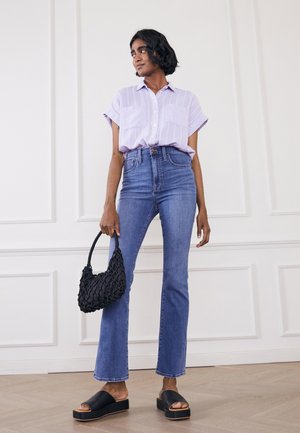 Flared Jeans - whalen