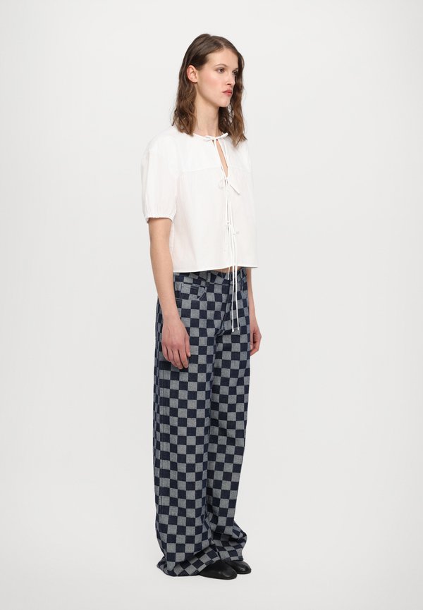 CLAIRE PUFF SHIRT - Blouse3