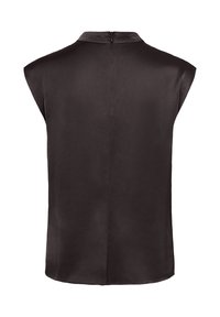 Blouse noire sans manches en satin avec col montant et fermeture éclair au dos, vue de dos sur fond blanc.