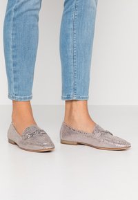 Tamaris Slipper - dune