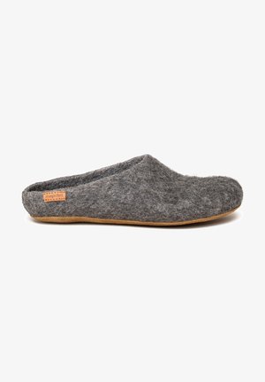 Gray felt slipper with a soft texture, rounded toe, and a cushioned tan sole. Features a small label on the side with "magicfelt."