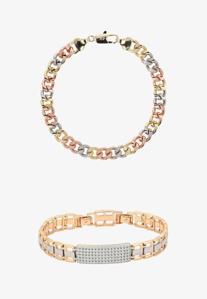 Két karkötő: felső láncszem ezüst, arany és rózsaarany színű tónusokkal; alsó téglalap alakú szem rózsaarany és ezüst színű, gyémántokkal kirakott lemezzel.