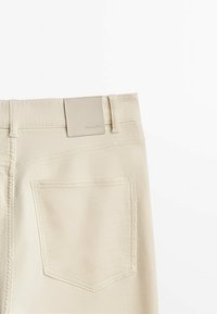 Massimo Dutti Pantalon classique - beige