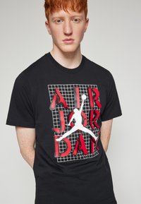 Jordan M J BRAND JM STACK SS CREW - Camiseta básica - black