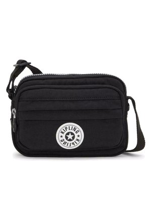 Sac bandoulière rectangulaire noir avec poche zippée à l'avant, sangle ajustable et patch logo rond Kipling au centre avant.