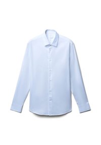 Camicia a maniche lunghe azzurro chiaro con colletto a punta, chiusura frontale con bottoni e una texture di tessuto liscia e semplice. Orlo arrotondato.