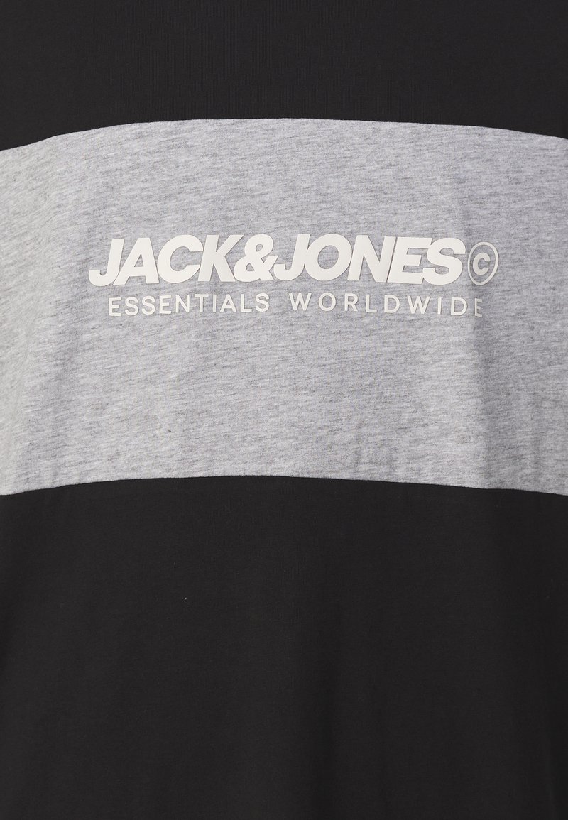 Jack & Jones JJELEGACY BLOCKING TEE O NECK - Camiseta Estampada - Moonbeam/crema