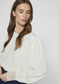 VILA Blouse - snow white