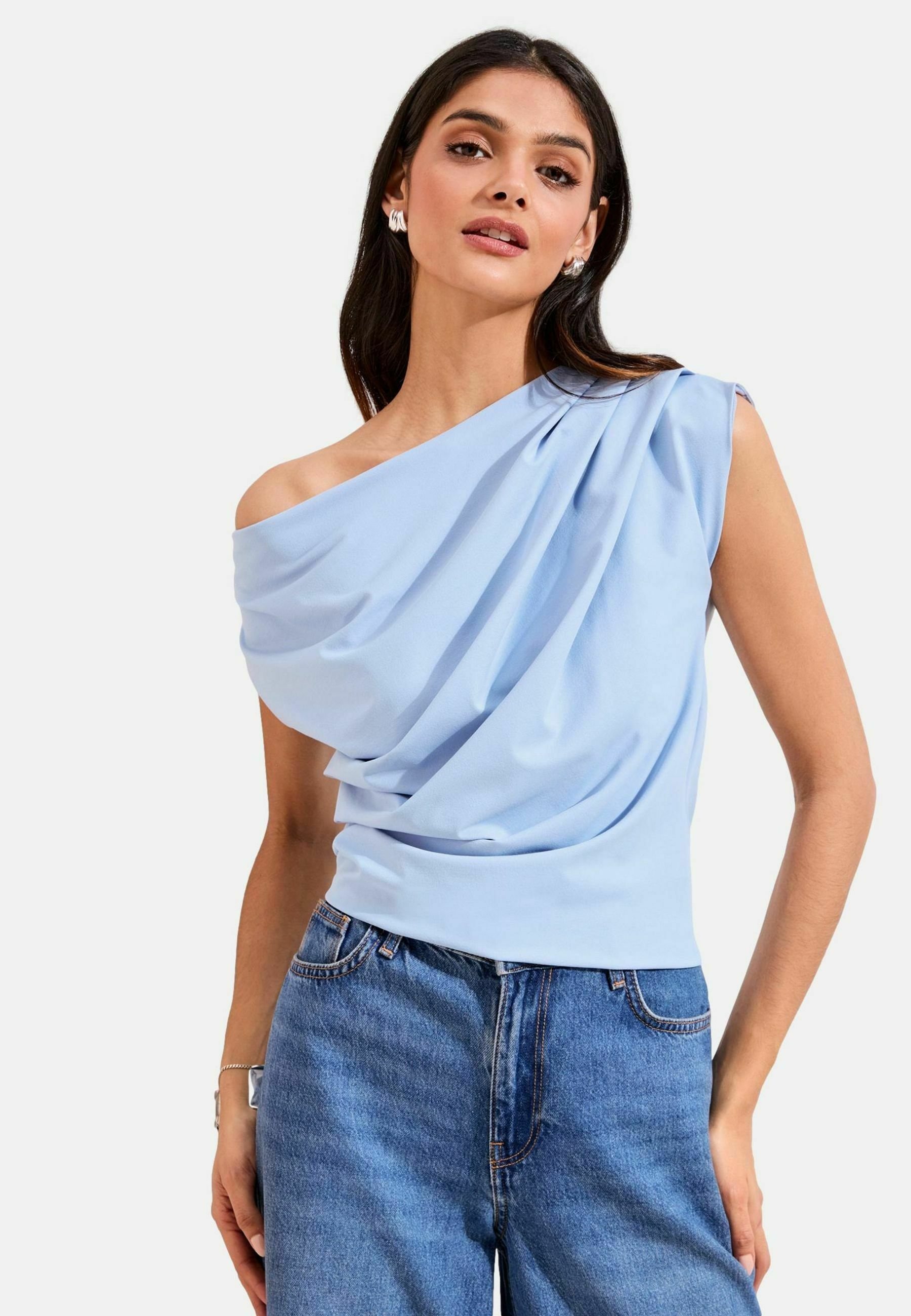 Friends Like These REGULAR FIT - OFF THE SHOULDER TOP . - T-shirt
