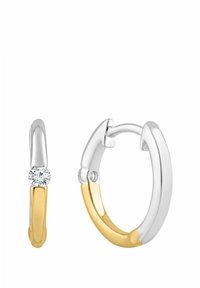 Kolczyki typu huggie w kolorze srebrnym i złotym, z okrągłym, przezroczystym kamieniem, gładką powierzchnią i eleganckim, nowoczesnym wzorem.