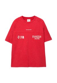 Tricou din bumbac roșu cu guler rotund, mâneci scurte și text imprimat, inclusiv "EVANGELION" și "2号機" în alb. Textură ușor vizibilă.