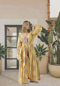 Be Sunset PARADISE KIMONO - Poletna jakna - mustard