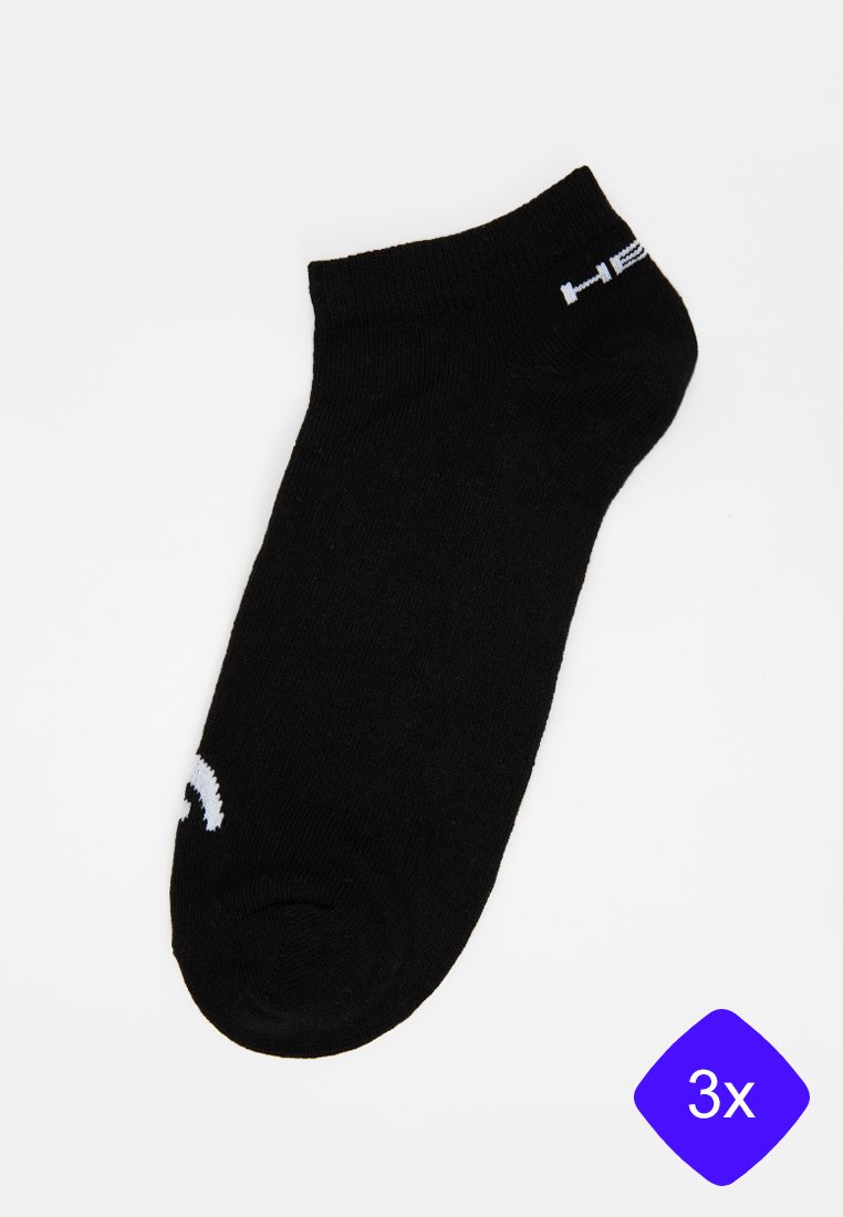 Calcetines de tobillo negros con una textura suave, que presentan detalles del logo en blanco. Cantidad visible de tres en la esquina inferior derecha.