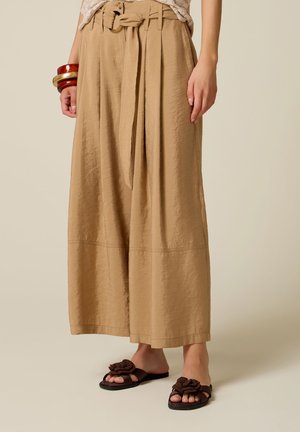 Oltre, PANTALONI PALAZZO CROPPED - Stoffhose - beige