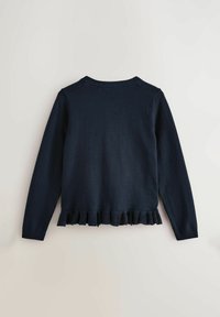 Marinblå stickad tröja med långa ärmar, rund halsringning och ruffled nederkant. Mjuk textur, avslappnad design, inga synliga knäppningar.