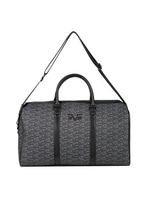 Schwarze Reisetasche mit einem geometrischen grauen Muster, robusten Griffen und einem abnehmbaren Schultergurt für Vielseitigkeit und Komfort.