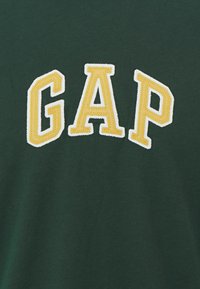 GAP NEW ARCH - Marškinėliai su spaudiniu - essex green