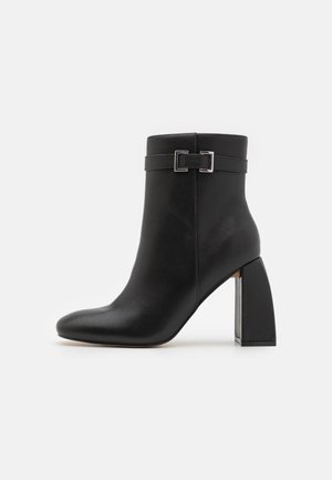 Zign, Enkellaarsjes met hoge hak - black