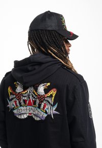 Ed Hardy UNISEX PERCHING-HARPY FRONT TRUCKER - Cap - black