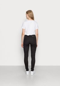 Noisy May NMLUCY UTILITY PANTS - Auduma bikses - black