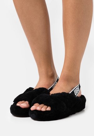 UGG, Chaussons - black