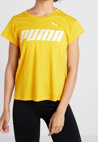 Puma Print T-shirt - yellow